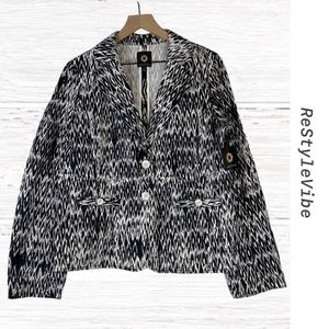 AMBER SUN Women’s Size L Large Blazer Jacket NEW Black White Stretch Unlined